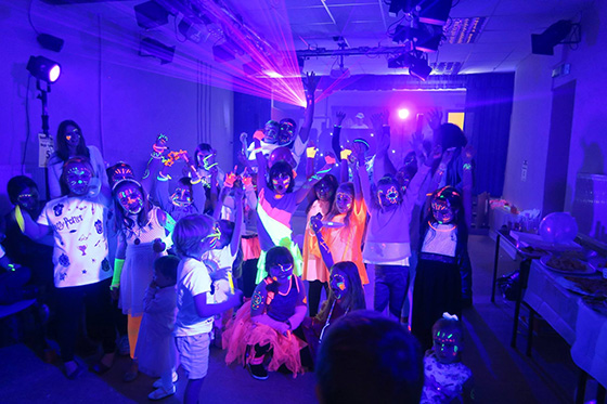 Kids UV Neon Glow Party