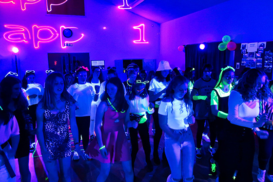 Kids UV Neon Glow Party